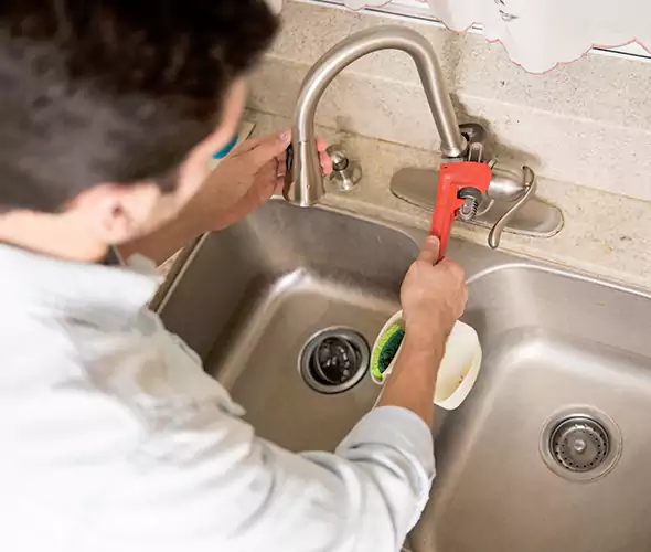 Professional Sink Repair Specialist in Davie, FL: Schedule Reliable Sink Fixing Services with Us