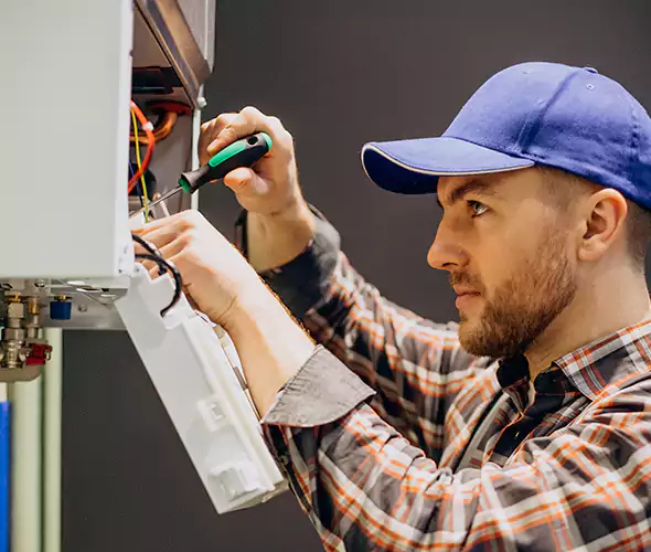 Expert Plumber for Tankless Water Heater Maintenance in Davie, FL: Schedule Professional Maintenance Services with Us